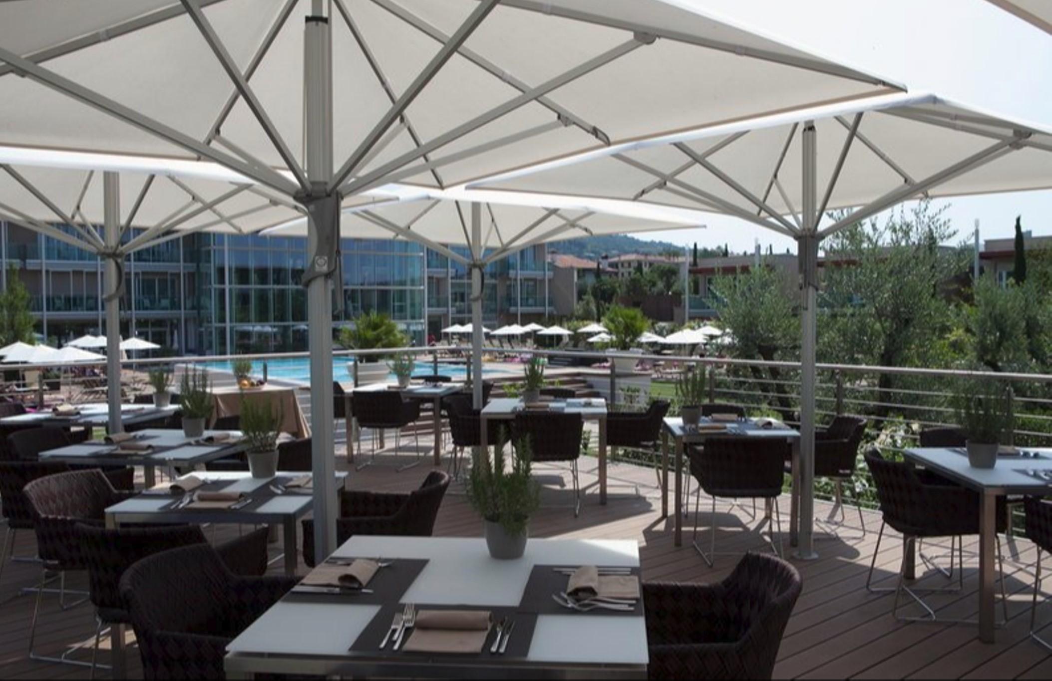 Aqualux Hotel Spa Suite & Terme Bardolino Bagian luar foto